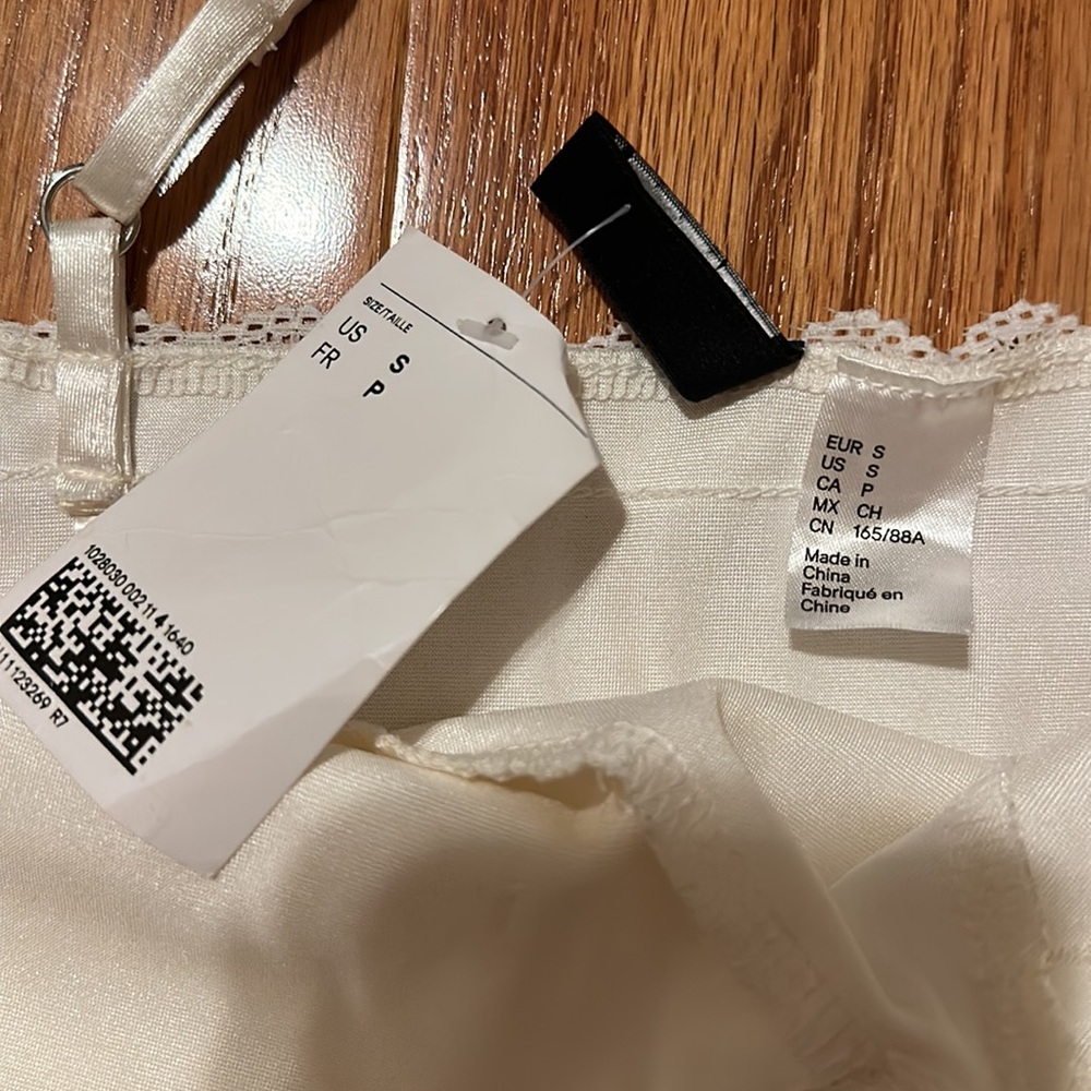 2 H&M Tops - image 2